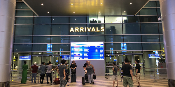 How long are the immigration procedures at Da Nang Airport?