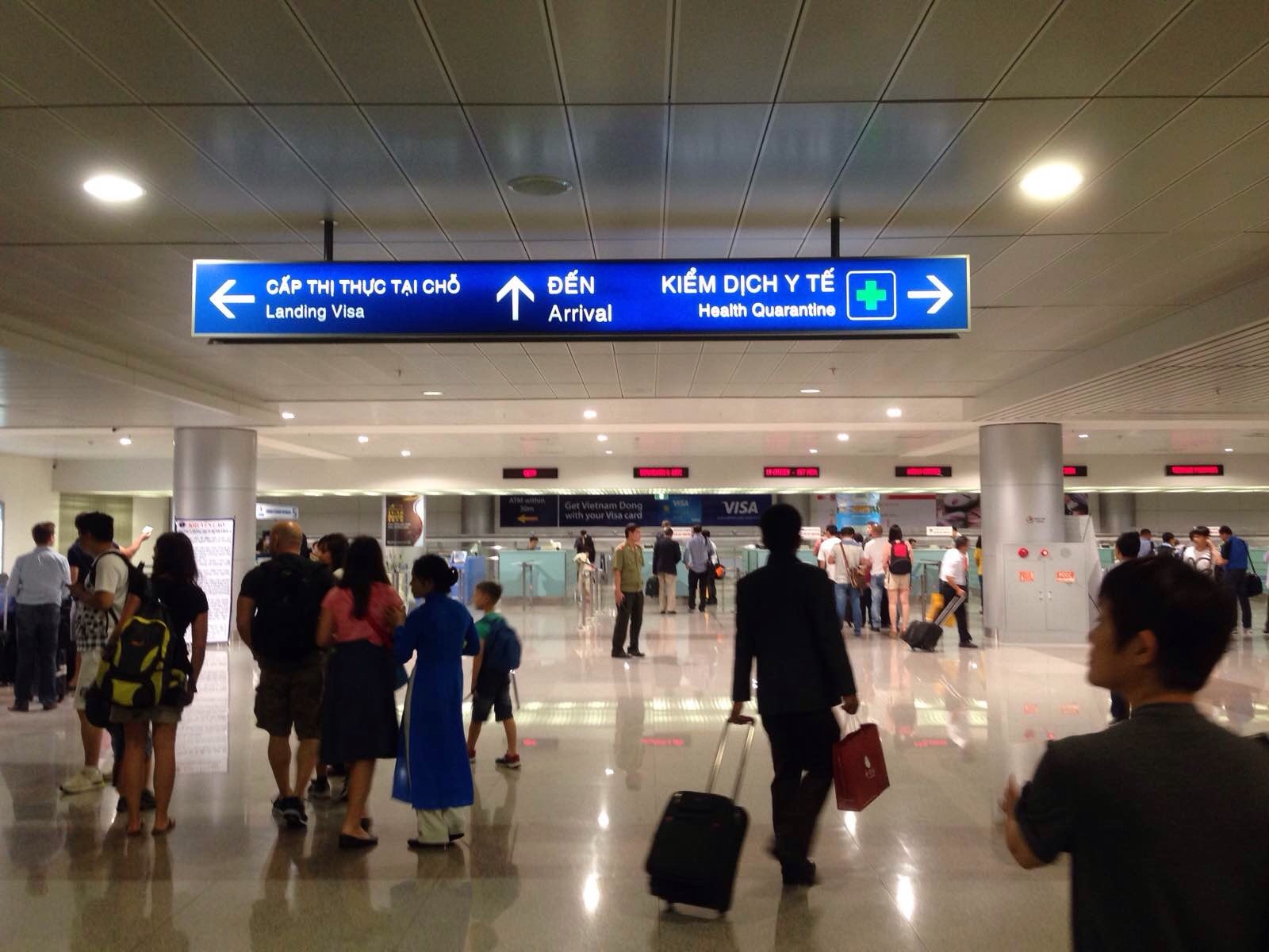 There will be signed in English for foreigners to follow easily (Source: collected)