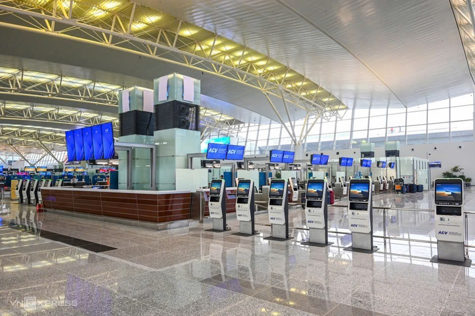Noi Bai Airport allows entry with e-visa